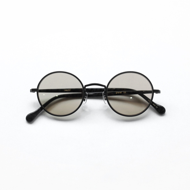 kearny / gravel 2 *black stone - dark brown - Brown Lens