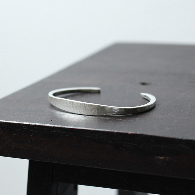 MANANAS / Flat Rect Bangle