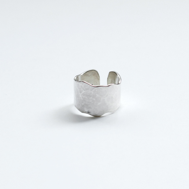MANANAS / Hammered Rough Open Ring
