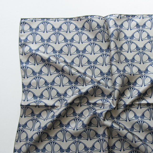 A PIECE OF CHIC / Silk Scarf - Gatsby Grey