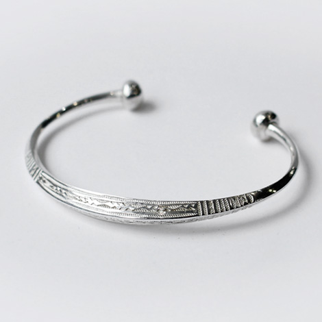 Touareg Silver / Silver Bangle