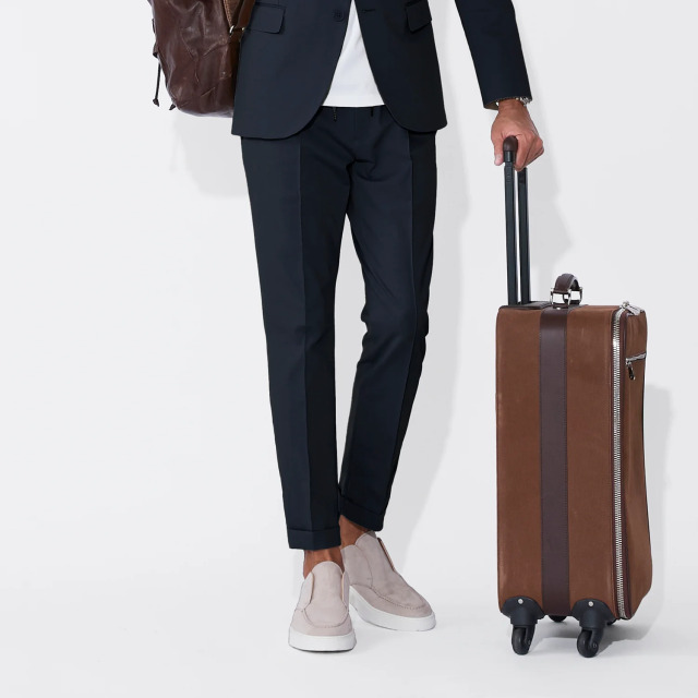 A16640 美品 山内 リネンレーヨンスラックス 濃紺 2 ストレッチ A16640 美品 山内 リネンレーヨンスラックス 濃紺 2 ストレッチ