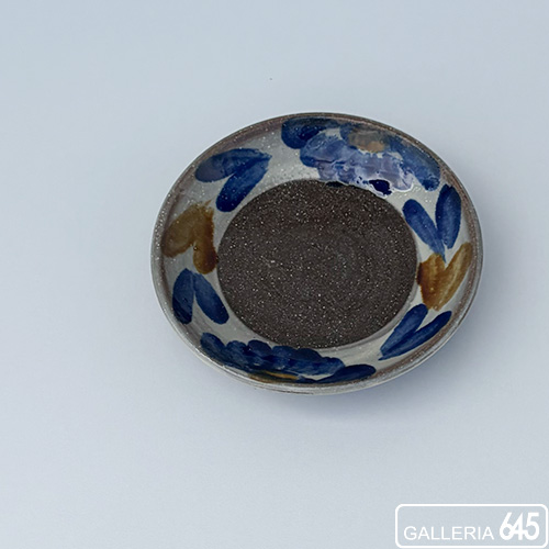 5寸皿（唐草茶ハート）：畑田耕介:068103-2