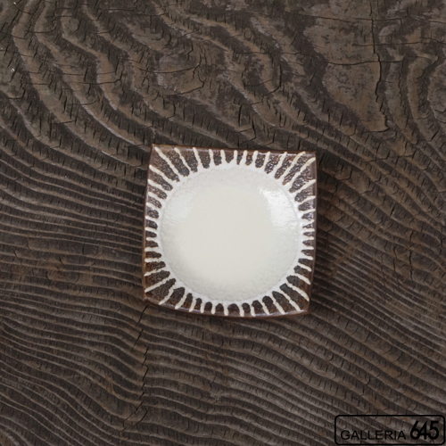 3寸正方皿（クリーム）：安里貴美枝：081060-2