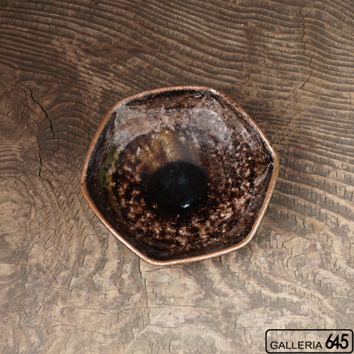 黒唐津六角皿：福田和祐：093032