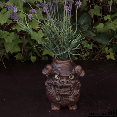 花入れシーサー（黒）
