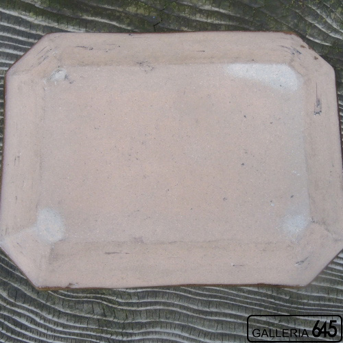 スリップウエアすみ切り皿（中）