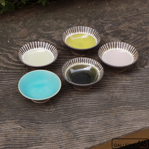 ろくろ豆小鉢（青）：安里貴美枝