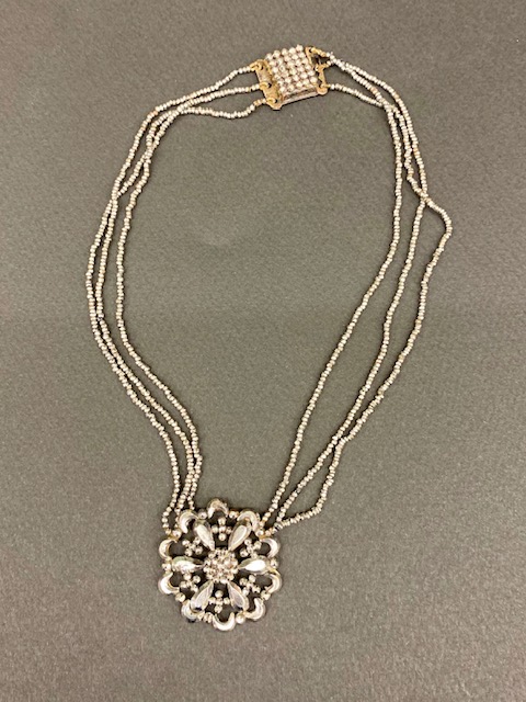 カットスチールネックレス