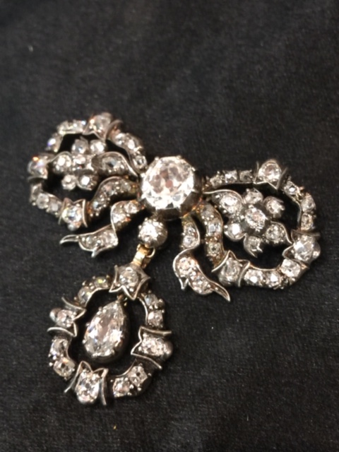 ヴィクトリアンダイヤブローチ