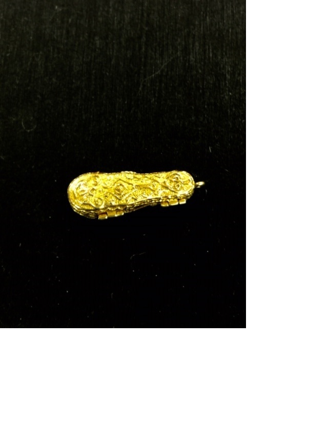 ゴールドヴァイオリンケースペンダント sold