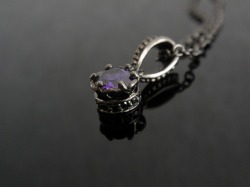 シルバーアクセサリー通販　メンズ/王冠　ネックレス