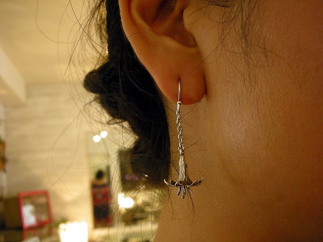 即発送♡シルバー ピアス シルバー誕生花ピアス 7月ゆり（ペア） 【K-SMITH】