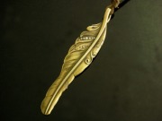 フェザーネックレス