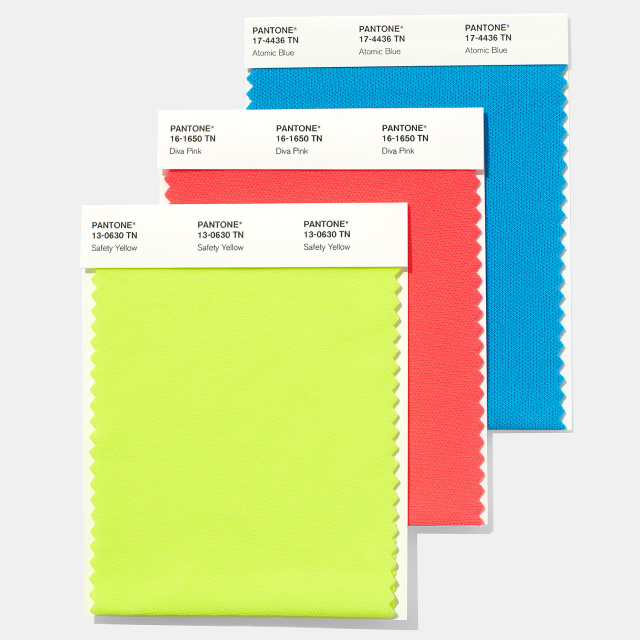 イェリ　pantone ノート　トレカ PANTONE ナイロンブライトスワッチカードTN 色見本のG&E