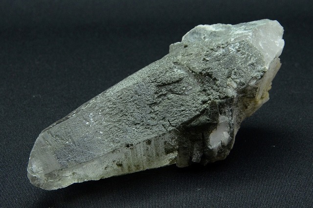 ガネーシュヒマール産】クローライト入りバーコード天然水晶・原石