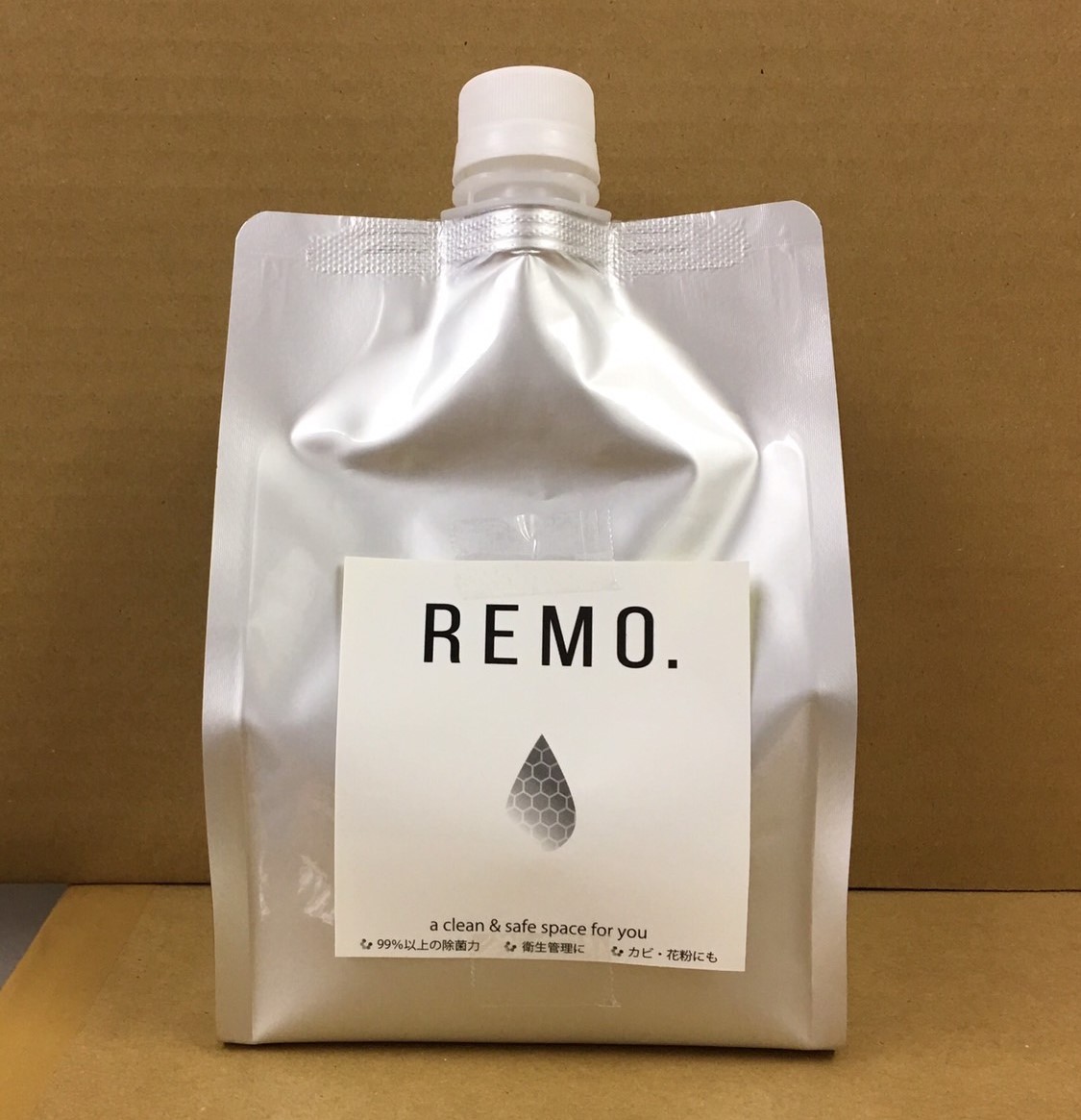 人と環境にやさしい「最強」除菌・消臭剤　REMO.　800ml詰め替えアルミパウチタイプ１ケース６入り【送料無料】