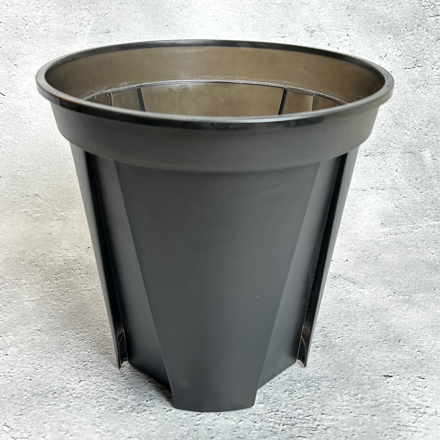 CBKポット  7号　1個　スリット入りプラ鉢　（クリアブラック）