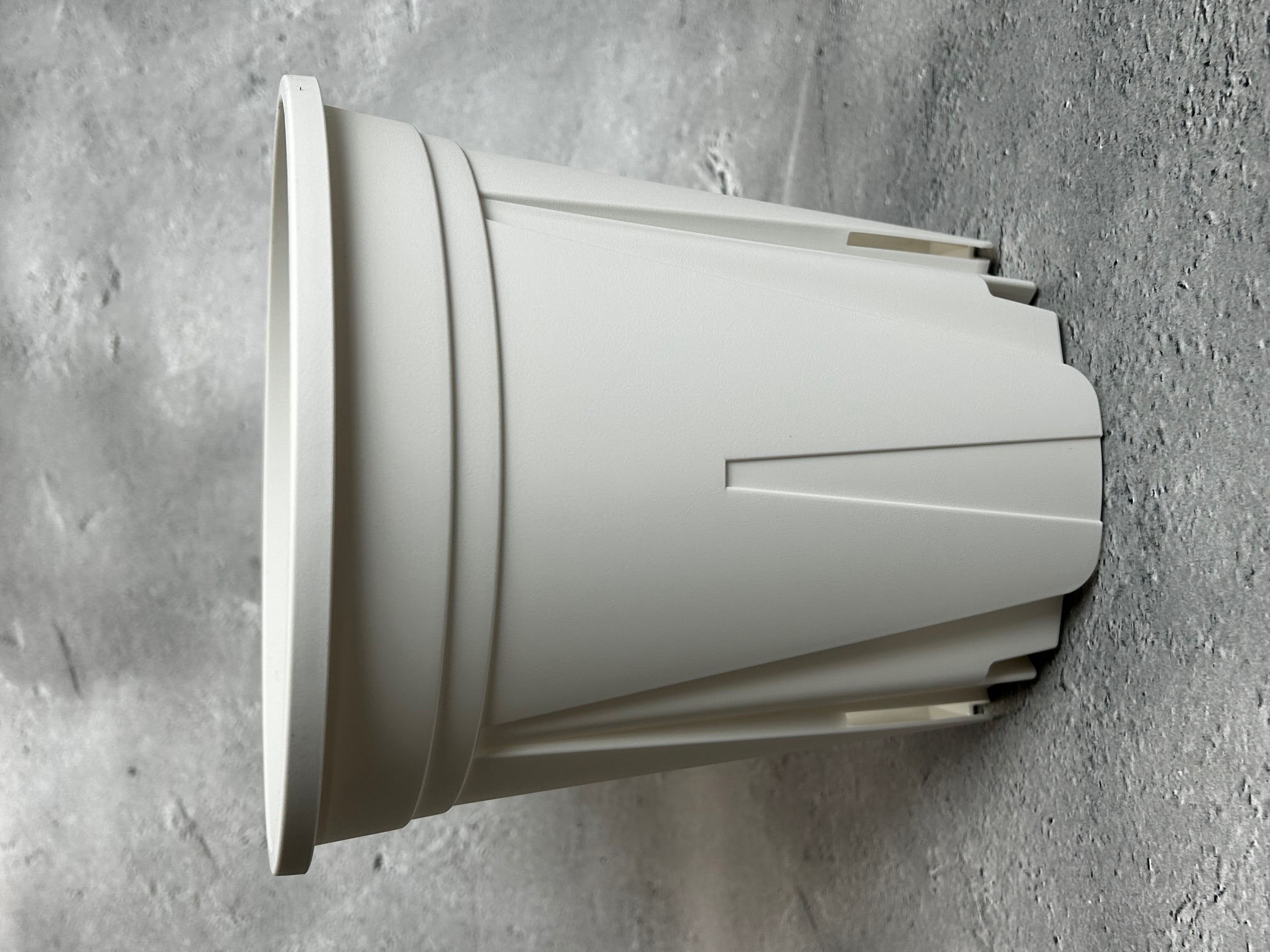 すくすくいい根ポット  6号 白 (WH)1個 進化したスリット鉢　