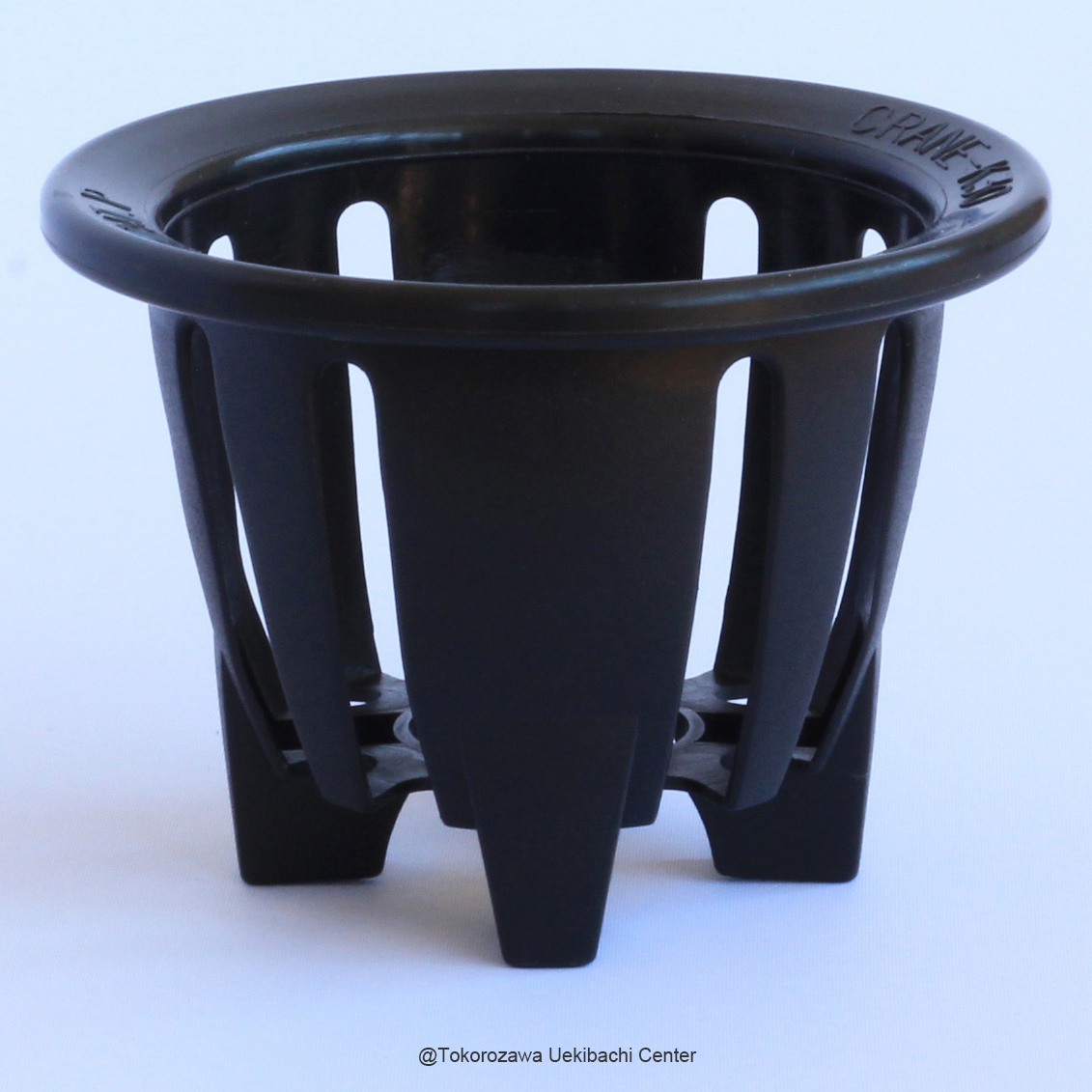 富貴蘭プラ鉢　3.0号   Plastic flowerpot for Vanda falcata  3.6 x 3.6 inches (9 x 9 cm)