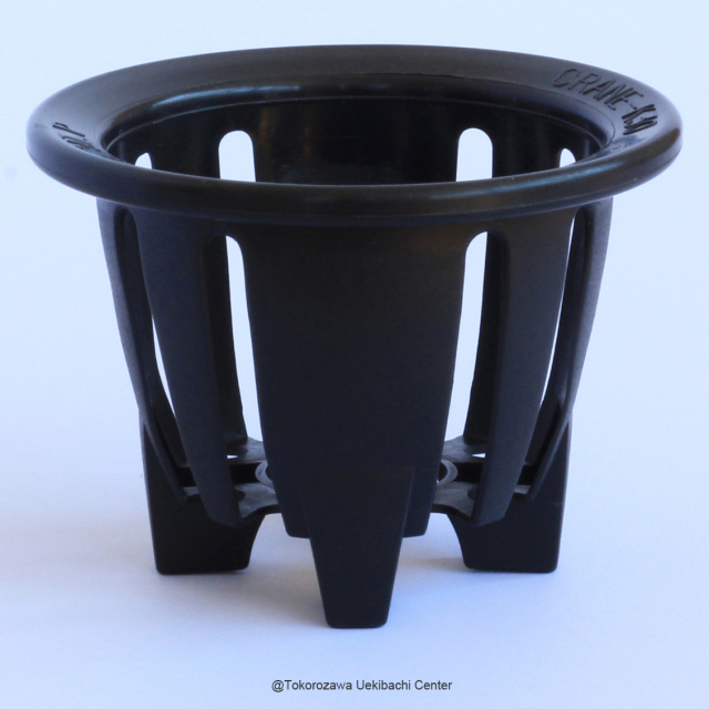 富貴蘭プラ鉢　3.0号   Plastic flowerpot for Vanda falcata  3.6 x 3.6 inches (9 x 9 cm)