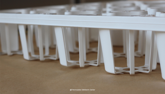 KANEYA PMT-24 苗トレイ 24穴 Amazon | トレー 24穴 PMT-24 白（ホワイト） プラスチック