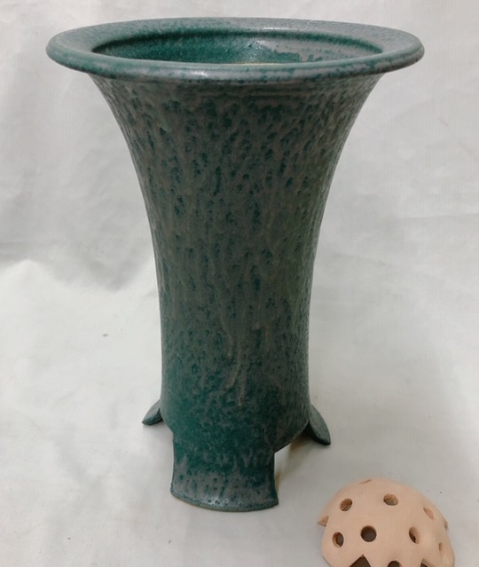 信楽焼き寒蘭鉢　7号　青銅　胴しぼり　サナ付き