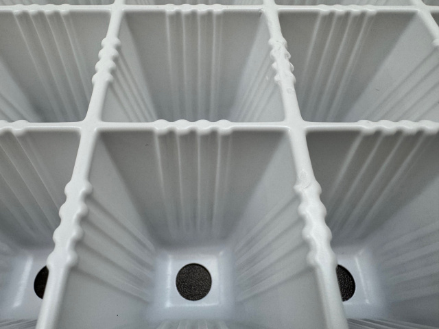 タキイ 根巻防止トレー（ワンウェイセルトレー）プラグトレー