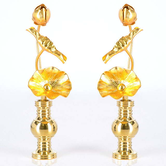 仏具【真鍮製常花 3寸3本立 本金付 華鋲用】[国産][小常花] 金色 真鍮 蓮華 仏花 法要 枯れない 造花 仏具 仏壇 仏壇用 飾り お供え 3号 お仏壇 仏壇 小物