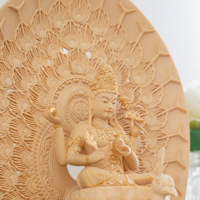 修縁堂】真言宗 仏像 仏具 孔雀明王 置物 内蔵版 18CM 修縁堂】真言宗