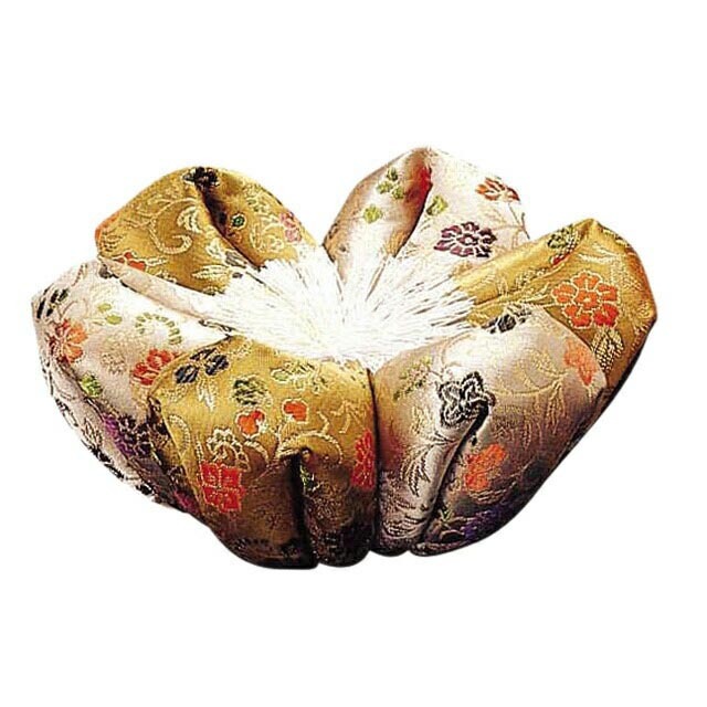 リン布団【花フトン 葵 金茶】お仏壇 仏壇 小物 おしゃれ かわいい シンプル 仏具 おりん 座布団