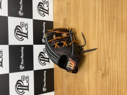 ウィルソン硬式内野手用グラブ
