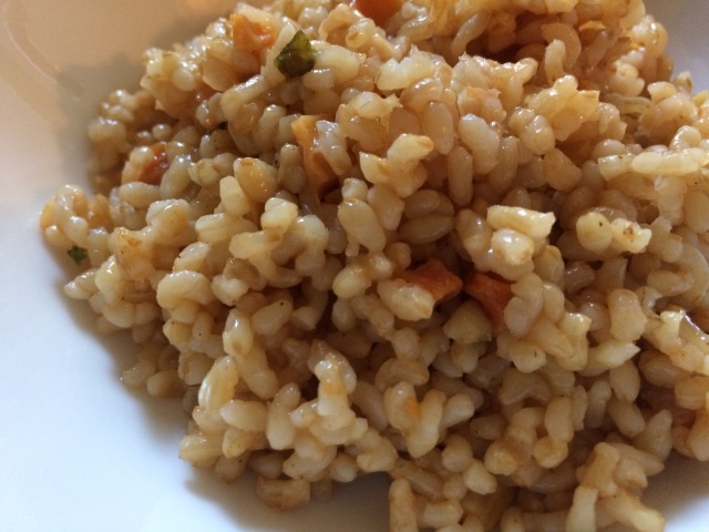 玄米の甘みとトマトの酸味が美味しい【玄米ピラフ（トマト味）】オーサワジャパン