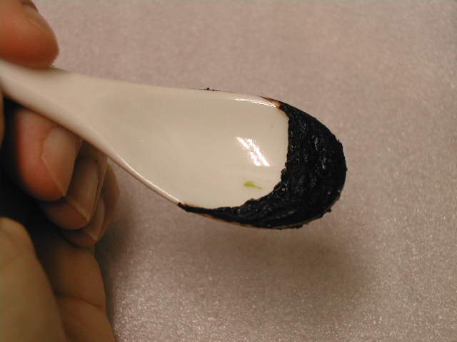 不老長寿の薬として使われてきた松のエキス【松葉エキス】。ちょっとクセのある味です。