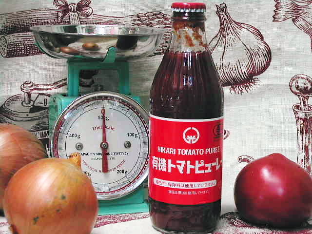 完熟トマトをギュッと濃縮・濃厚な【ヒカリ　有機トマトピューレー】