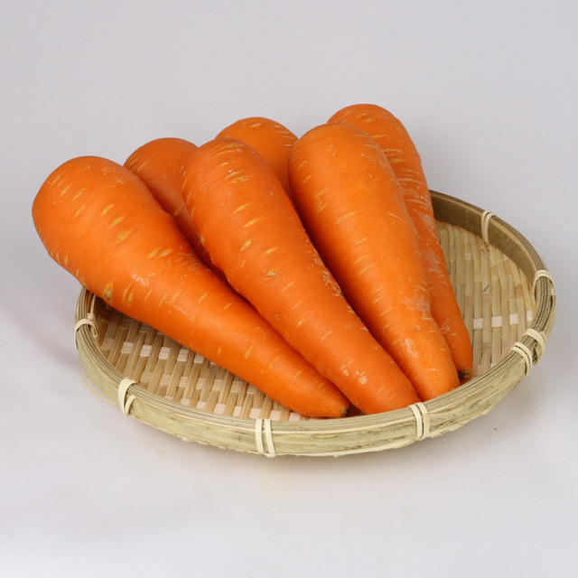 にんじん 無選別 1kg 5～7本【送料別 常温発送／クール便（気温