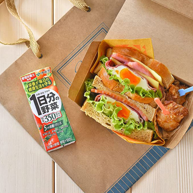 伊藤園1日分の野菜 紙パック 200ml 6箱(144本)【日本大学ラグビー部OB会専用商品 送料込】【NS】