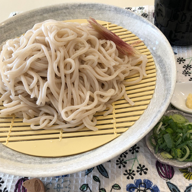 マルワ印の国内産小麦粉 細切りうどん