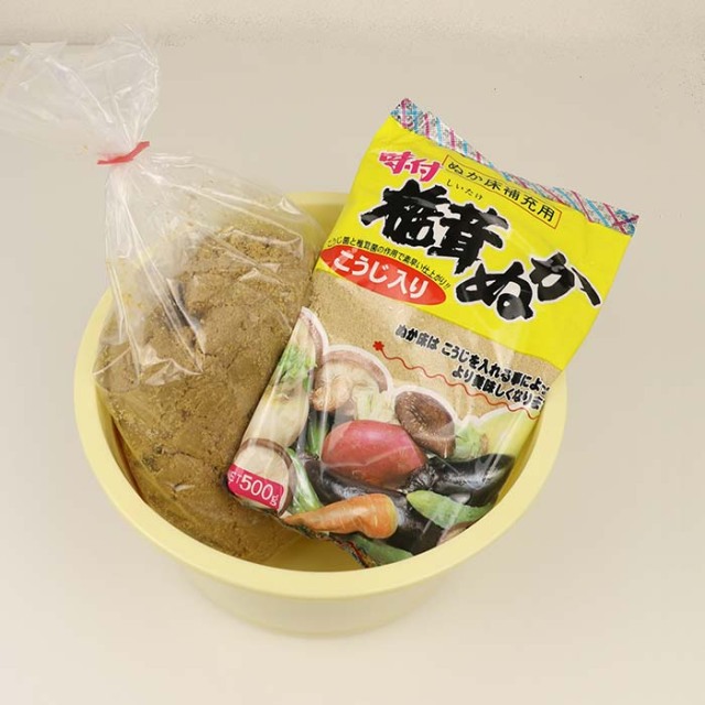 仕上がりぬか床 2.3kg 天日塩使用【伊勢惣（埼玉県比企郡滑川町