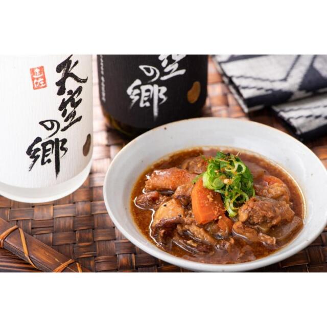 土佐あかうし牛すじ煮込み４