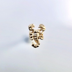MILAMORE ダイヤモンドK18ピアス 蠍座　ミラモア MILAMORE ダイヤモンドK18ピアス 蠍座 ミラモア - メルカリ