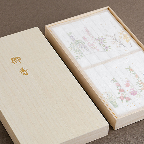 名香 月の花 桐箱 12種入| 喪中見舞い 通販サイトGifle-ギフレ