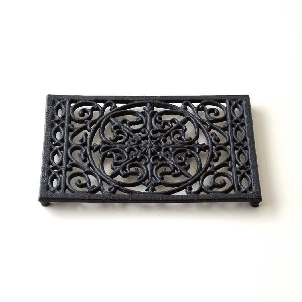 鍋敷き 鍋しき なべしき おしゃれ オブジェ アイアン鋳物製 レクタングル型 グラタン皿 花瓶敷き 四角 アイアンのトリペット ロテュス [abk2913]