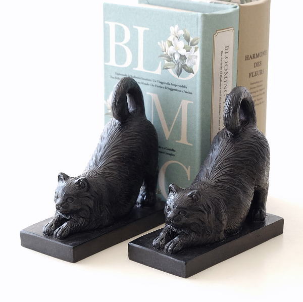 ブックエンド ねこ 猫 ネコ おしゃれ 本立て ブックスタンド 小さめ レトロ アンティーク オブジェ レジン デザイン 背伸び猫のブックエンド [cov5800]