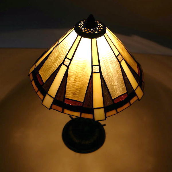 ステンドグラス ランプ 照明 ランプスタンド テーブルランプ アンティーク おしゃれ エレガント クラシック ベッドサイドランプ ステンドグラステーブルランプ D 【送料無料】 [ebn0665]