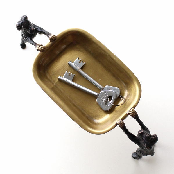 プレート トレー トレイ おしゃれ 真鍮 犬 かわいい 小物入れ 鍵置き キートレイ 皿 ブラス ミニ ゴールド アンティーク 卓上 真鍮のトレイドッグ [ebn2454]