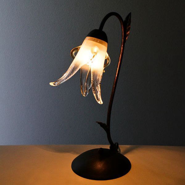 テーブルランプ アンティーク おしゃれ ガラス シェード テーブルスタンド ベッドサイドランプ ヨーロピアン クラシック アイアン テーブルランプ リリー 【送料無料】 [ebn3008]