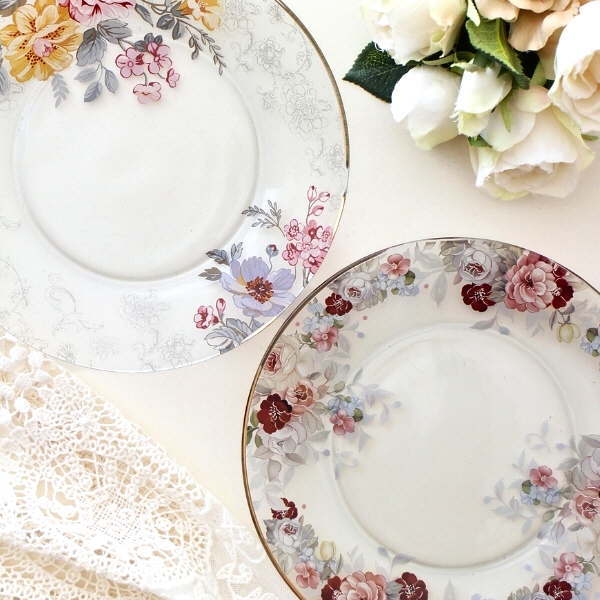 お皿 プレート おしゃれ ガラス 直径20cm 皿 花柄 ガラスプレート クリア アンティーク ガラスのフラワープレート 2タイプ [hal8858]