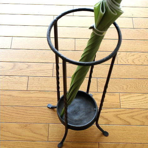 傘立て おしゃれ アンティーク スリム 省スペース アイアン傘立て シンプルサークル [kan6994]