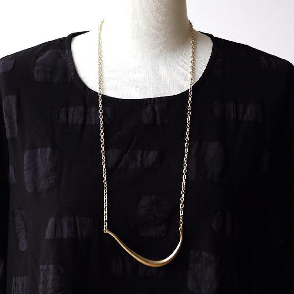 ネックレス おしゃれ かわいい アクセサリー 軽い メタル シンプル メタルネックレス ペンダント カジュアル ネックレス ニュアンスカーブ [kan8322]